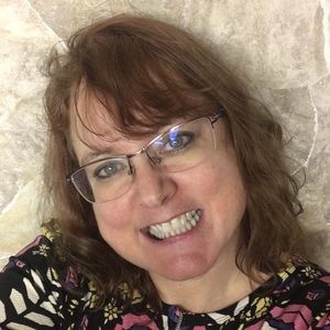 Meet your Posher, Carin